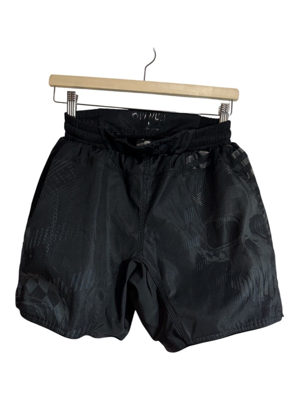Venum Classic Muay Thai Fight Shorts Black/Black Size 31/32 Small
